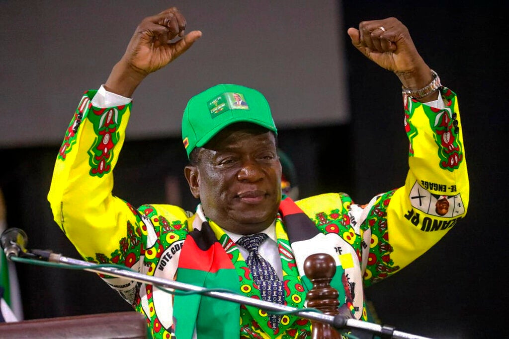 Le président du Zimbabwe Emmerson Mnangagwa, photographié lors d'un congrès du parti ZANU PF à Harare, le 28 octobre 2022.