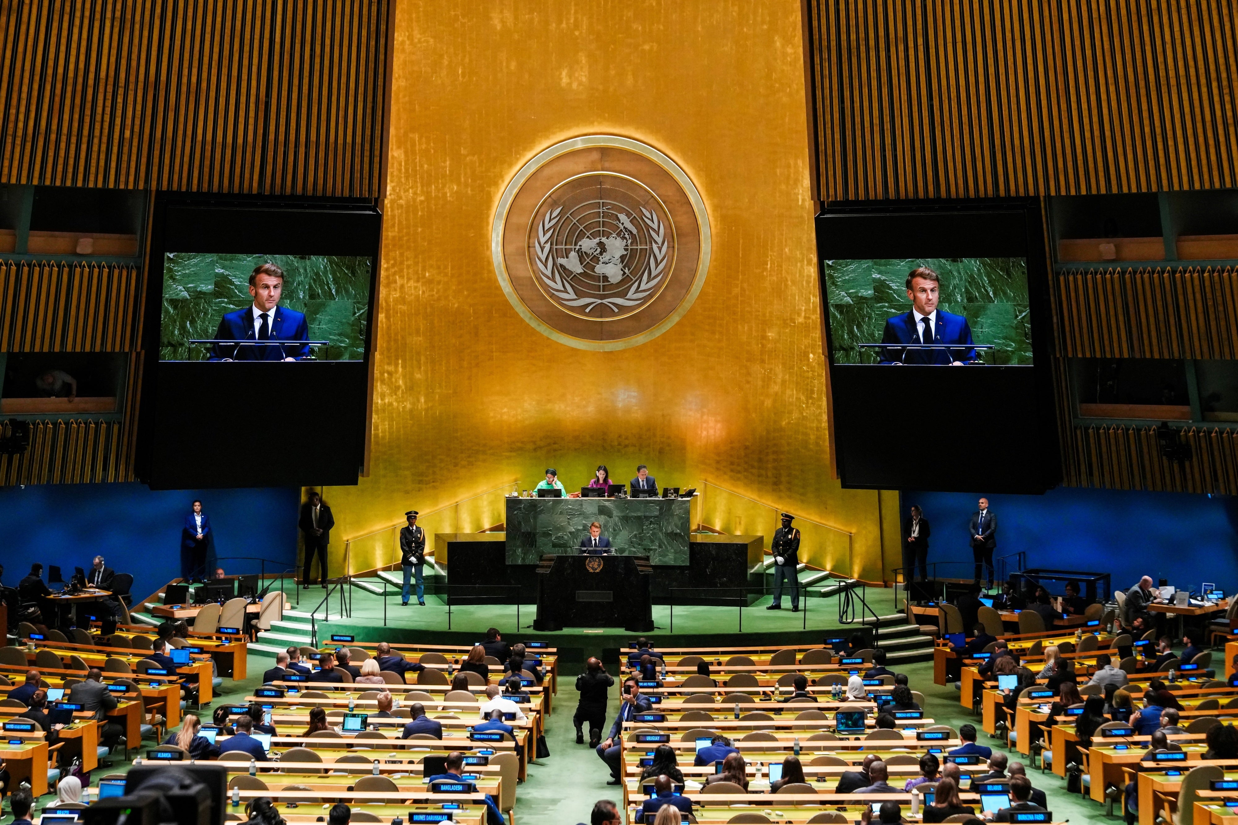 Le président français Emmanuel Macron s'adresse à la 80e Assemblée générale des Nations unies au siège de l'ONU à New York, le 23 septembre 2025.