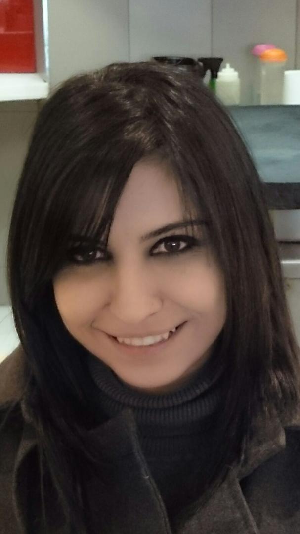 ليال الكياجي. © 2015 خاص 