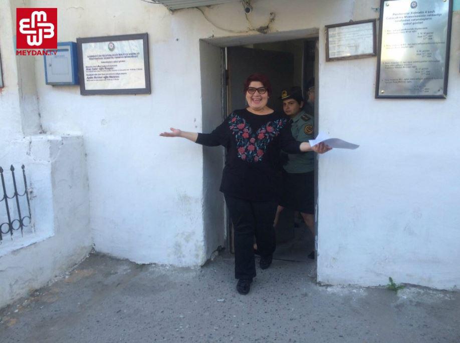 Khadija Ismayilova smiles as she leaves prison after 18 months of imprisonment on bogus charges, Baku, Azerbaijan, on May 25, 2016.
