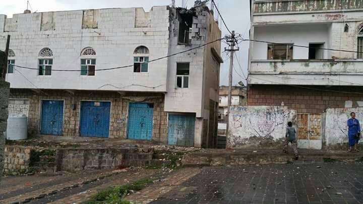 A Houthi-Saleh artillery attack hit this home in a residential neighborhood in Taizz, Yemen on September 15, 2017. The attack, along with another that afternoon, killed three children and gravely wounded nine more.