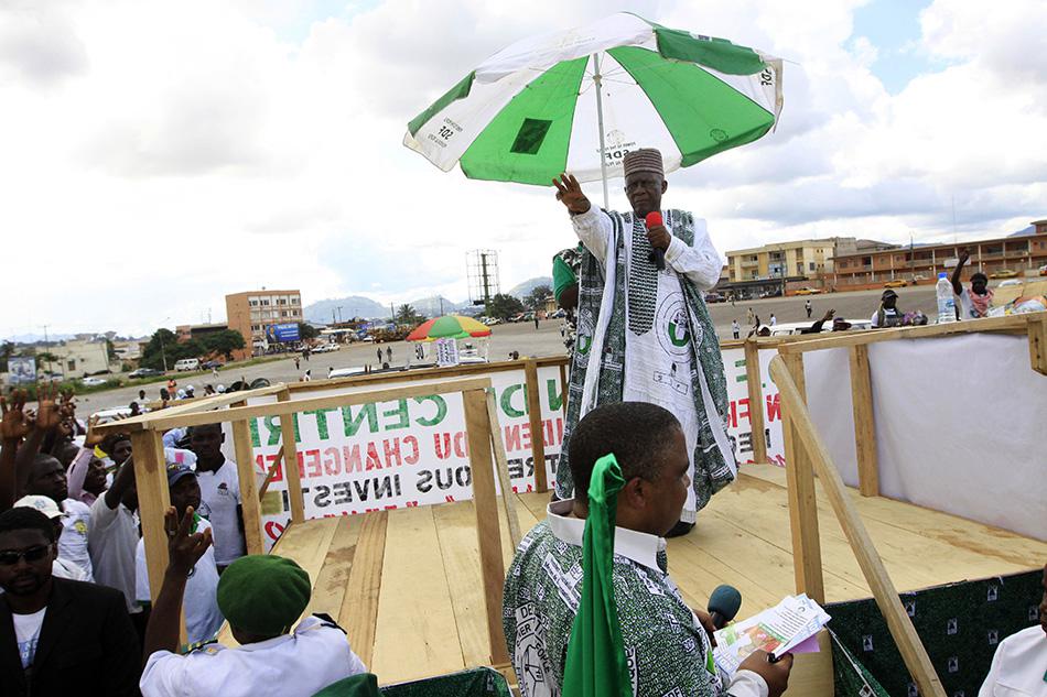 Ni John Fru Ndi speaks to his supporters during a campaign rally in Yaounde, Cameroon