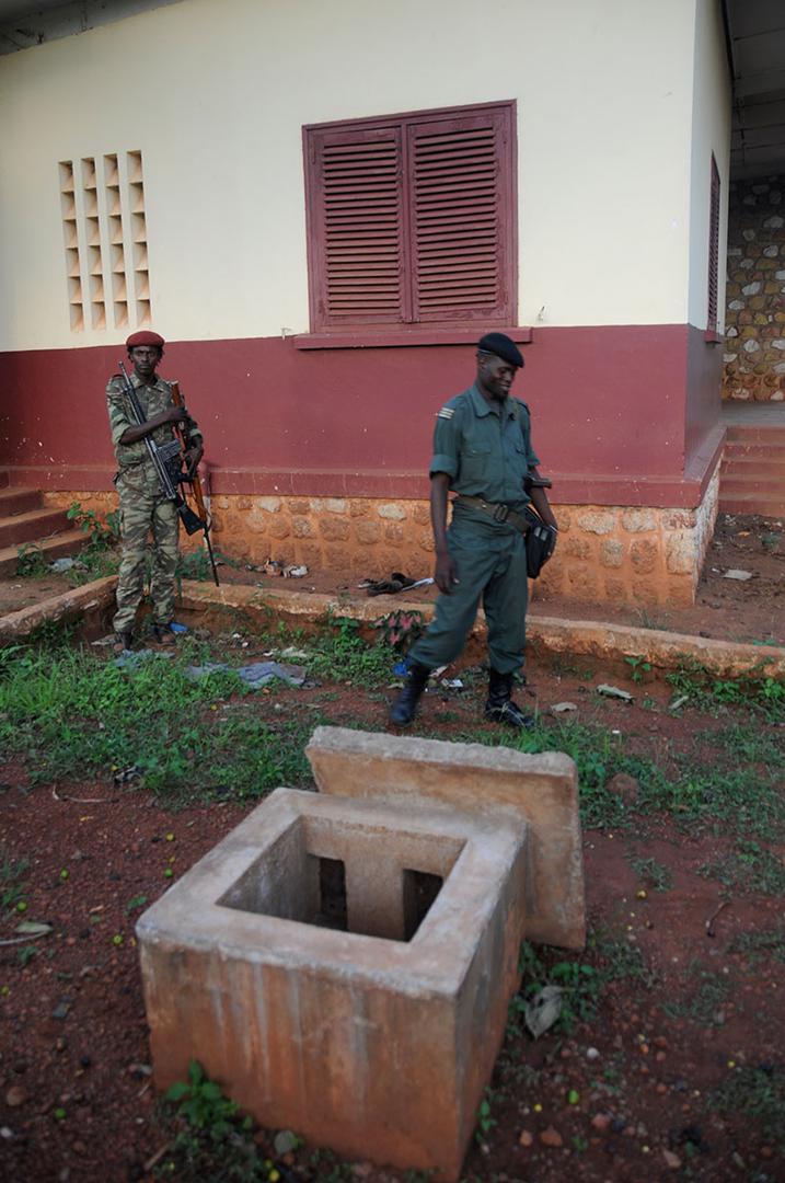 Seleka fighters standing outside former President François Bozizé’s villa at the Bossembélé military training center.