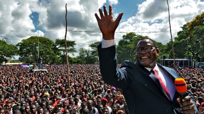 Opposition Malawi Congress Party leader Lazarus Chakwera addresses supporters after a court annulled the May 2019 presidential vote that declared Peter Mutharika a winner, in Lilongwe, Malawi, February 4, 2020. REUTERS/Eldson Chagara