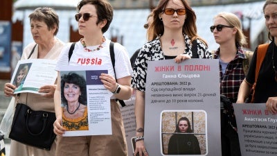 Kundgebung in Kiew, Ukraine, zur Unterstützung ukrainischer Frauen, die sich in russischer Gefangenschaft befinden, 19. Juni 2025.