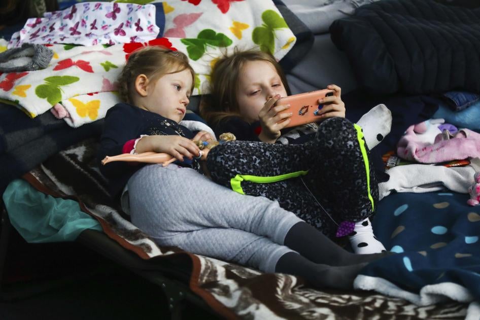 Ukrainian refugee children in Poland