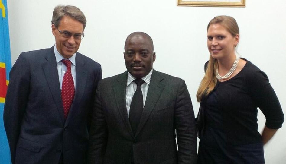 President Joseph Kabila with Human Rights Watch Executive Director Kenneth Roth and senior Africa researcher Ida Sawyer in Kinshasa, capital of the Democratic Republic of Congo.