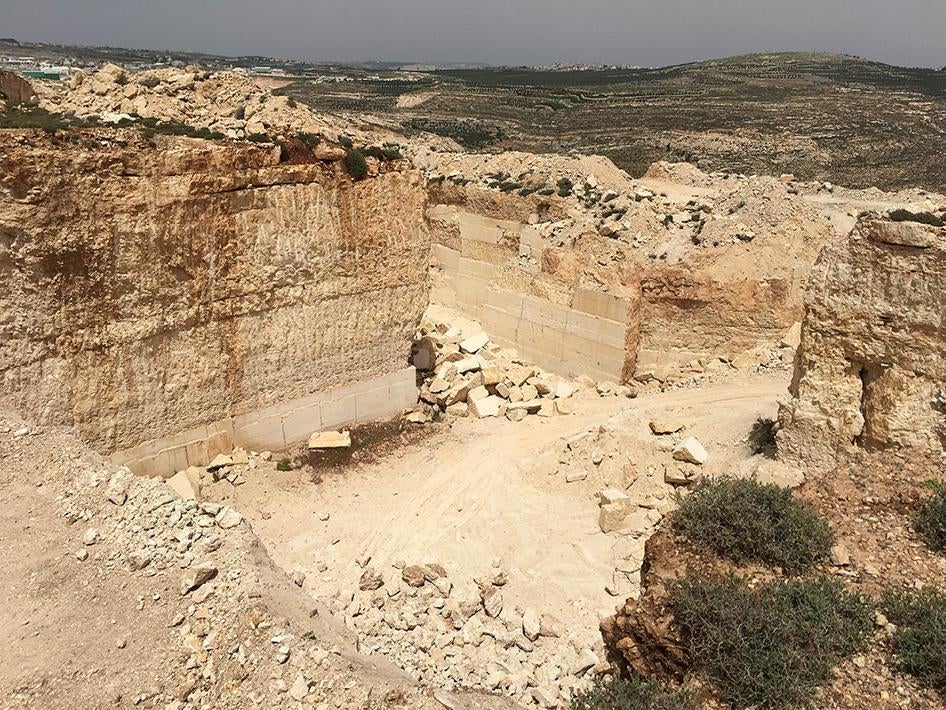 مقلع مهجور في بيت فجار بعد أن أغلقه الجنود في 21 مارس/آذار. 