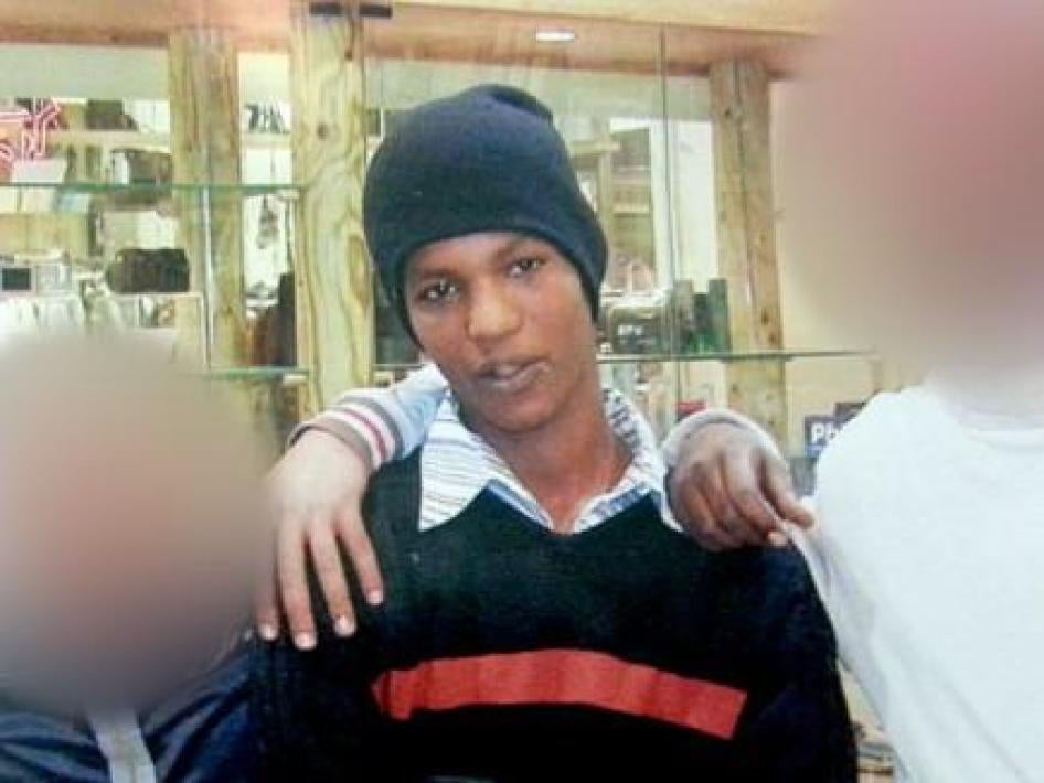 أفيرا مانغستو 