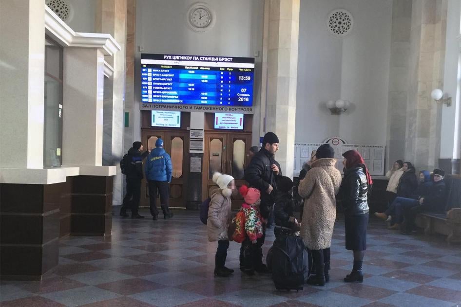 Asylum seekers in the arrivals hall at Brest train station, returned on the 13.46 pm train from Terespol, where their requests to seek asylum Poland were rejected. Brest, Belarus, December 7, 2016. 