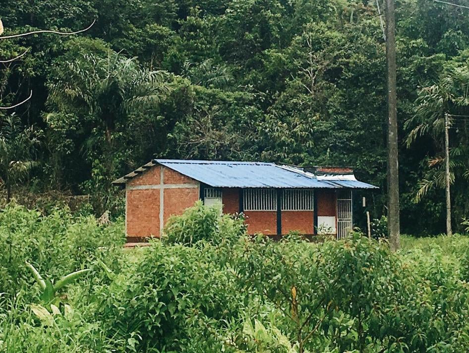 La escuela de la comunidad de Carrá.