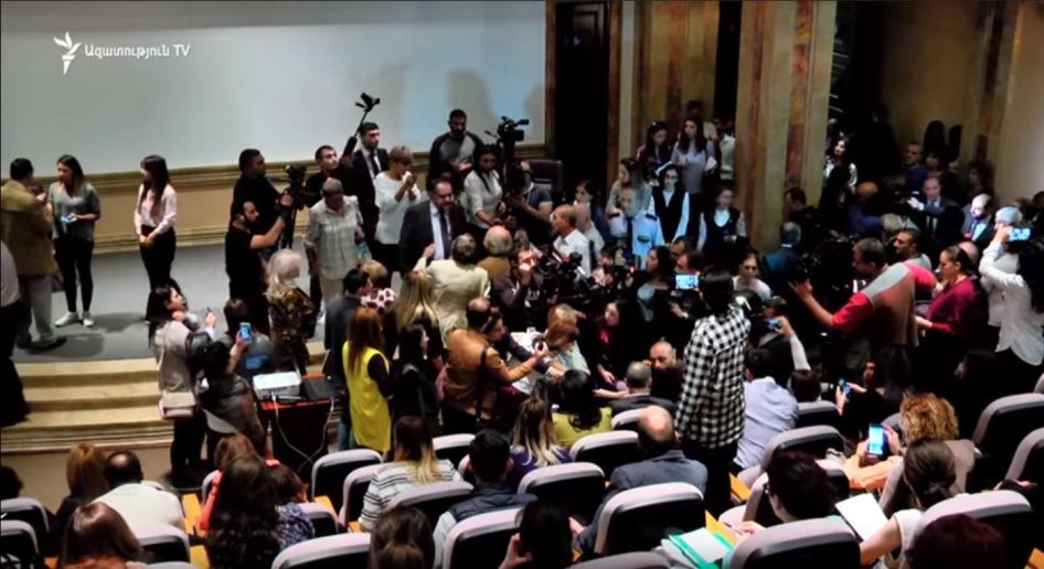 Ընտանիքում բռնությունների մասին օրենքի հանրային քննարկում, ընդունվել է 2017թ. դեկտեմբերին։ 