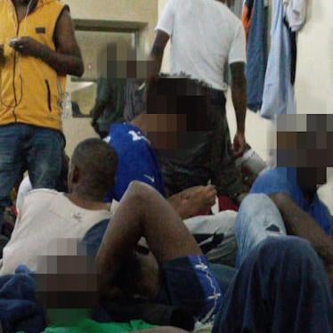 Migrants held in Saudi security complex