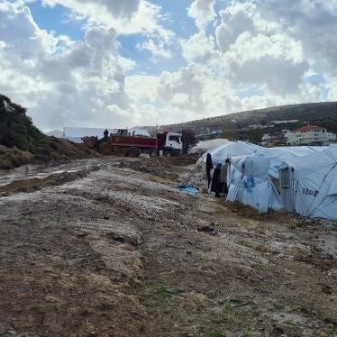 Οι αρχές μετακινούν ποσότητες εδαφών στις 25 Ιανουαρίου 2021.