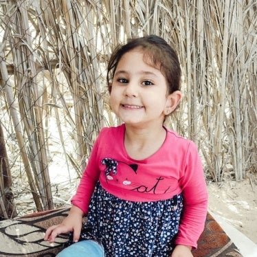 Minah, a 3-year-old with clubfoot, was casted in October 2024 after an orthopedic surgeon’s visit to Gaza. The casting, which usually requires several changes, was aimed to gradually correct the position of her feet. 