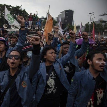 Students protest against a revision to the armed forces law outside the House of Representatives building in Jakarta, Indonesia, March 20, 2025.