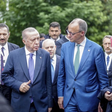 German Chancellor Friedrich Merz and President Recep Tayyip Erdoğan arrive at the European Political Community summit, May 16, 2025.