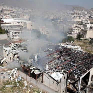 Smoke rises from the community hall in Sanaa where Saudi-led coalition warplanes attacked a funeral on October 8, 2016.
