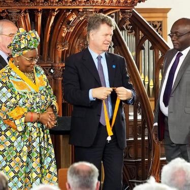Boris Dittrich presents Alice Nkom and Michel Togue with prestigious Dutch Geuzenpenning Award, March 13, 2017.