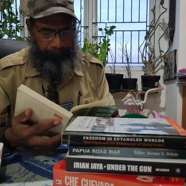 Filep Karma, a former Papuan political prisoner. In 2014, he published his book, Seakan Kitorang Setengah Binatang (“As If We’re Half Animals”), about Indonesian racism against Papuans. 