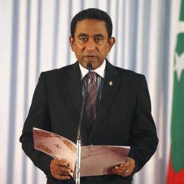 Abdulla Yameen takes his oath as the President of Maldives during a swearing-in ceremony at the parliament in Male November 17, 2013. 