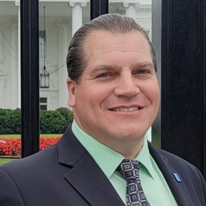 Portrait photo of William Hoffmann